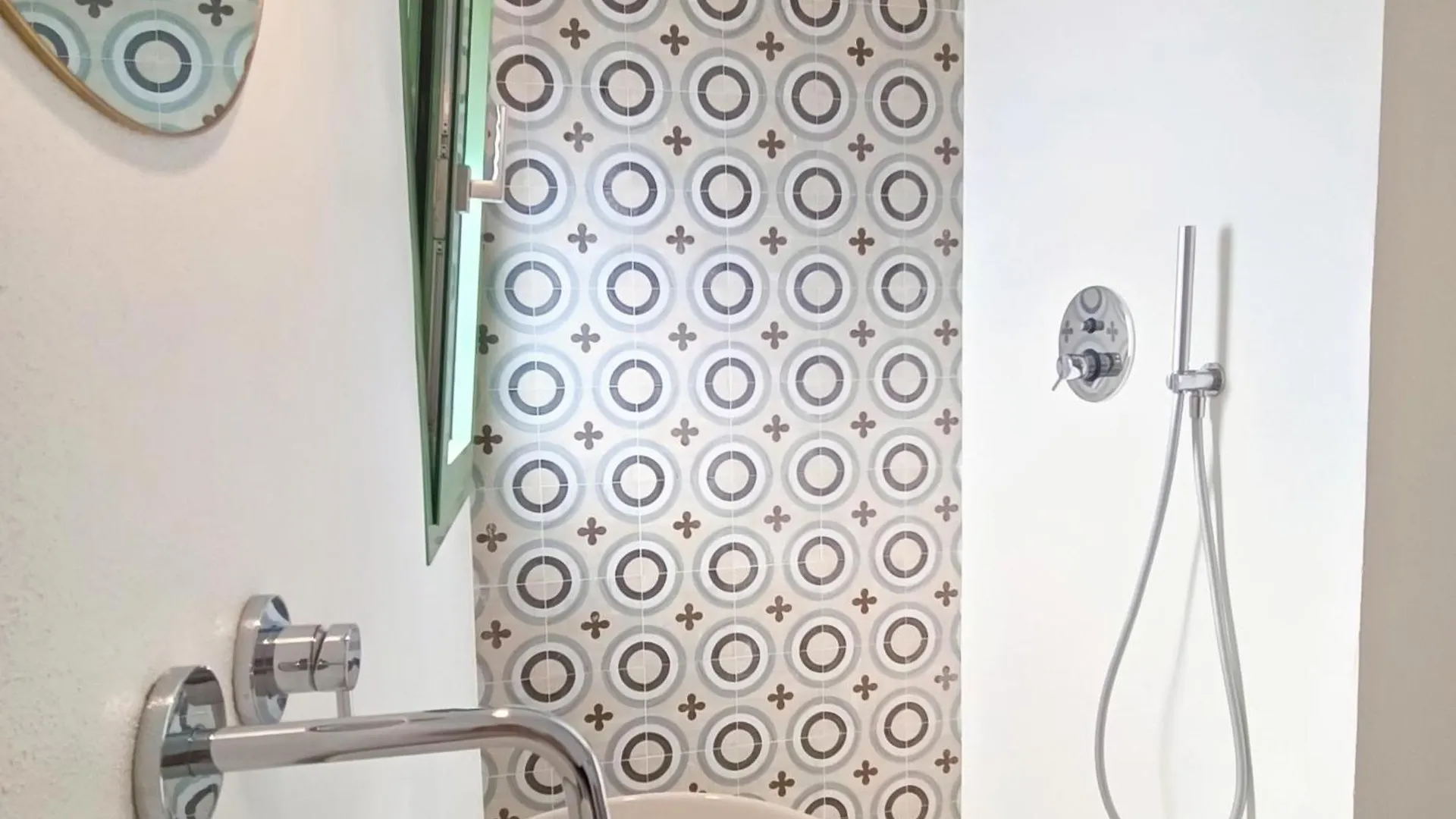 בית אירוח מודיקה Acciana Rooms